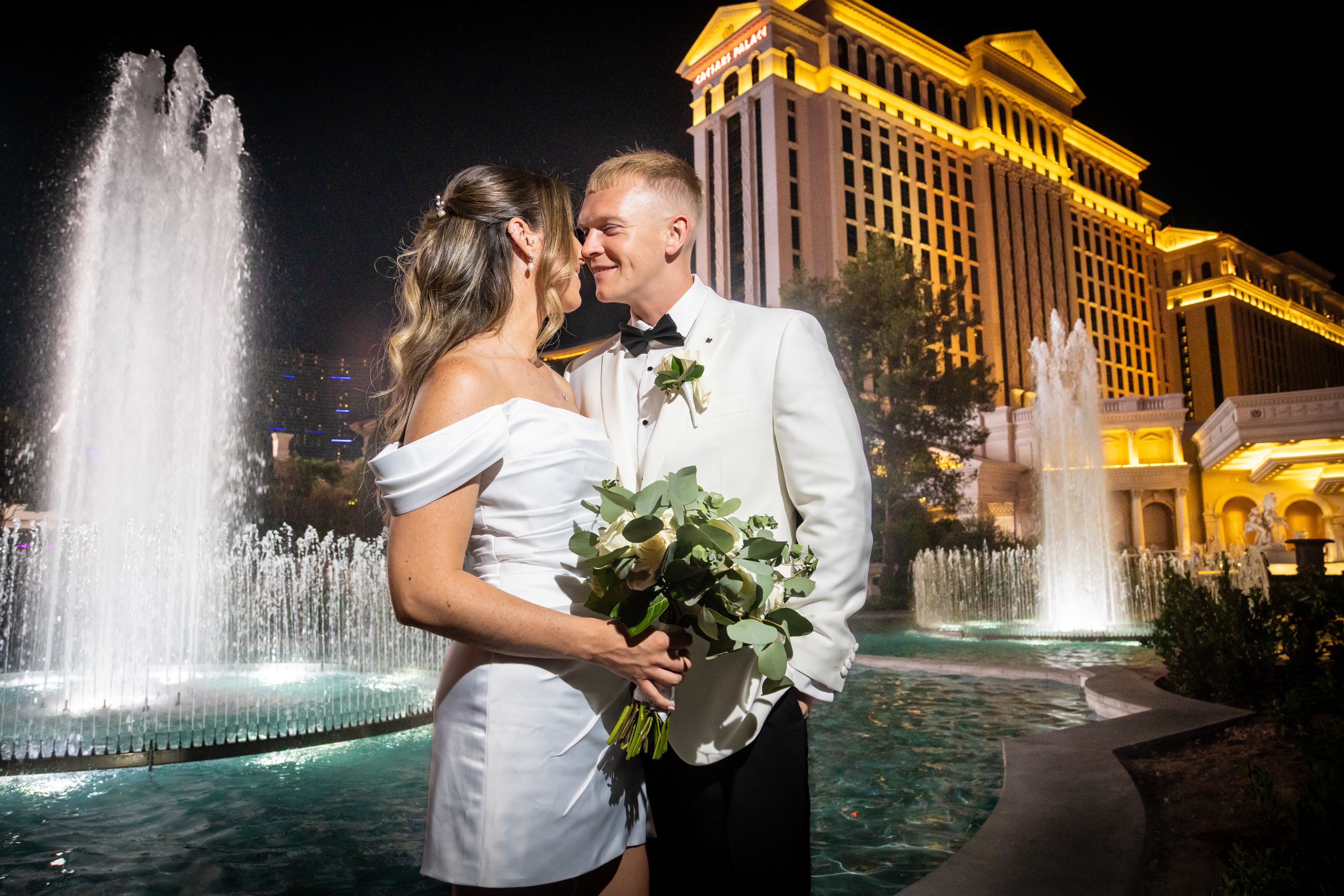Las Vegas wedding photography: Your luxury workflow guide