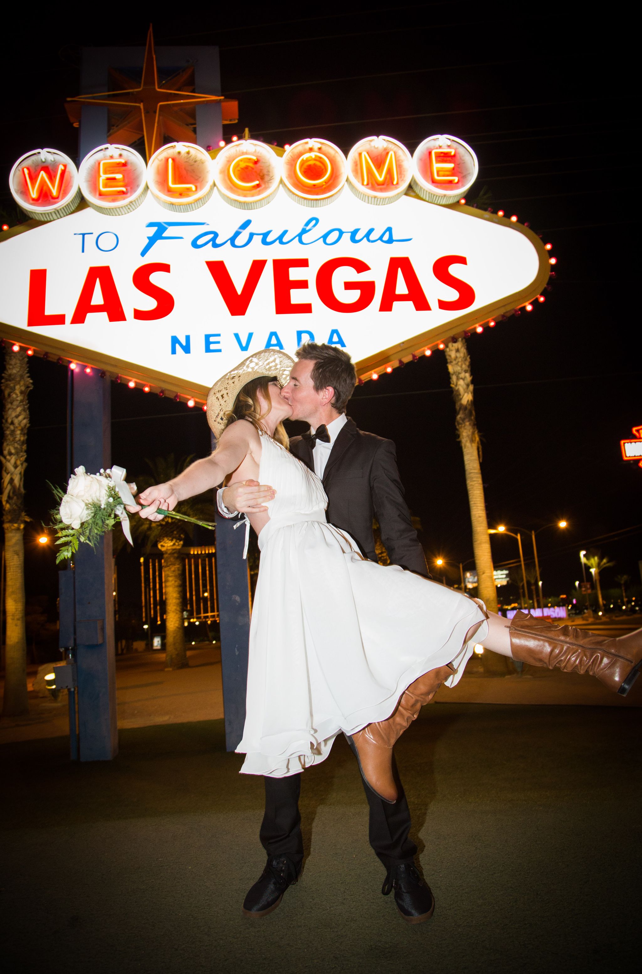 Essential wedding photo tips for Las Vegas: capture your day