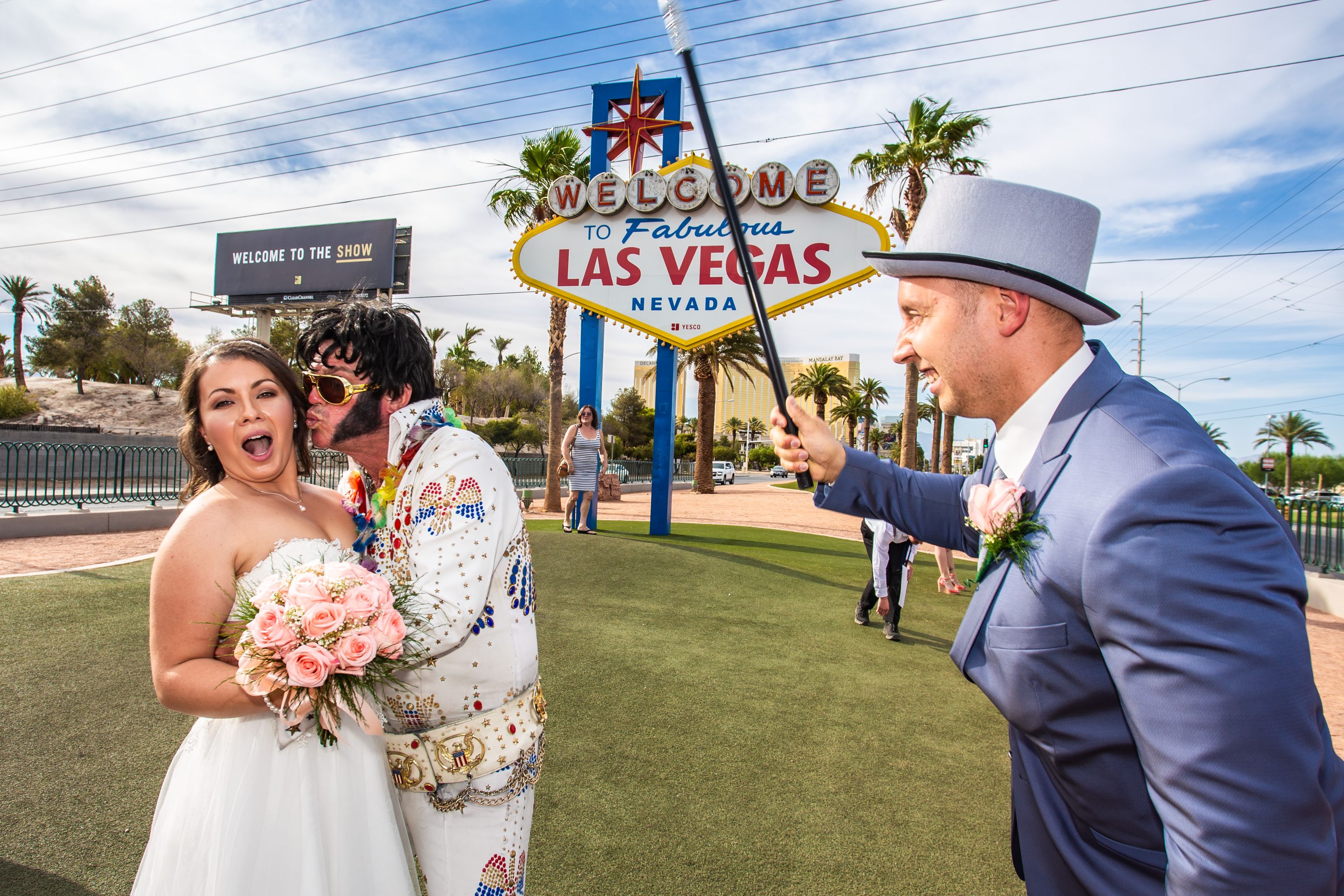 Las Vegas Wedding Planners Who Offer Venue + Live Streaming: The Complete 2026 Guide for Couples with Remote Guests