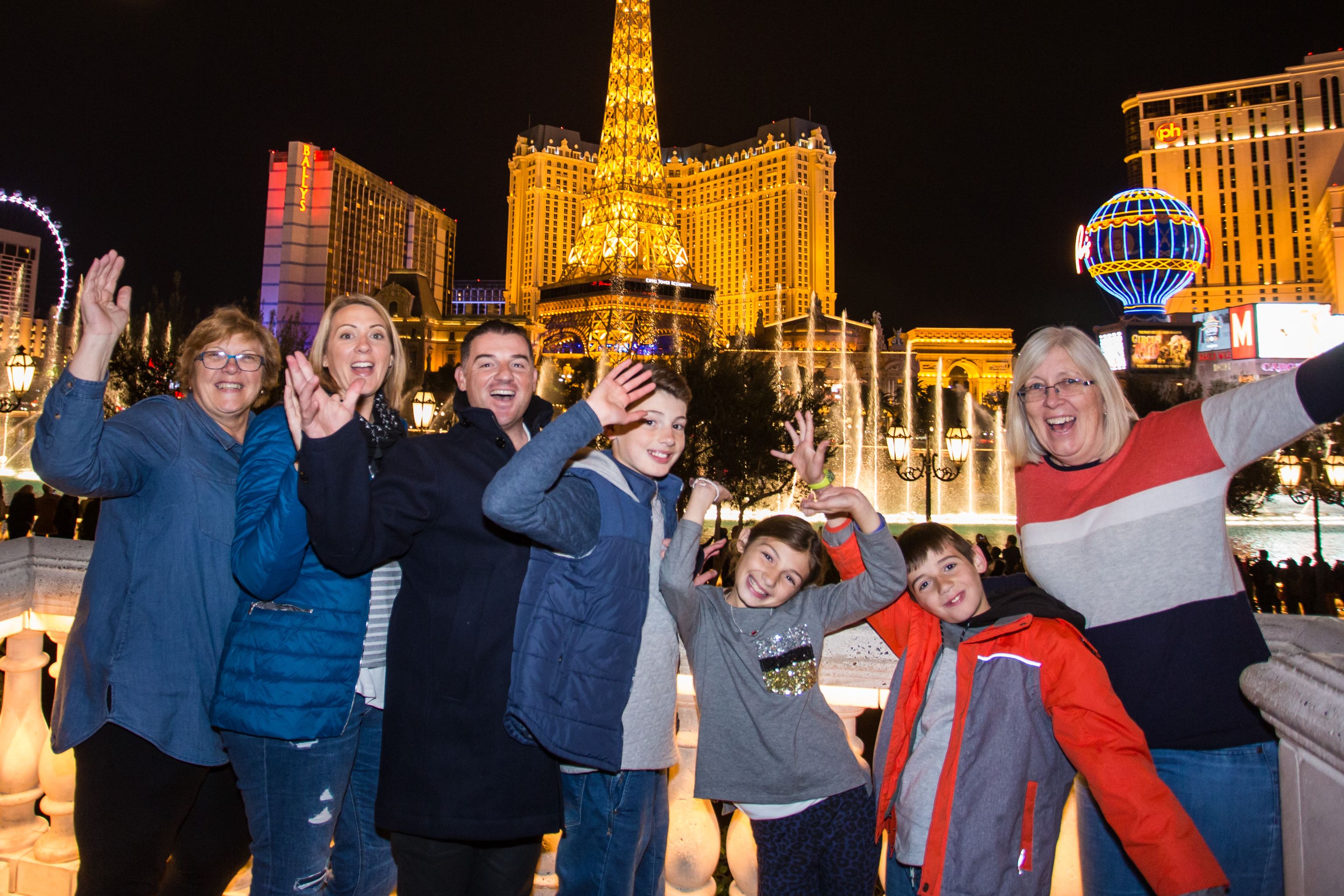Family limo tours in Vegas: Luxury fun for all ages