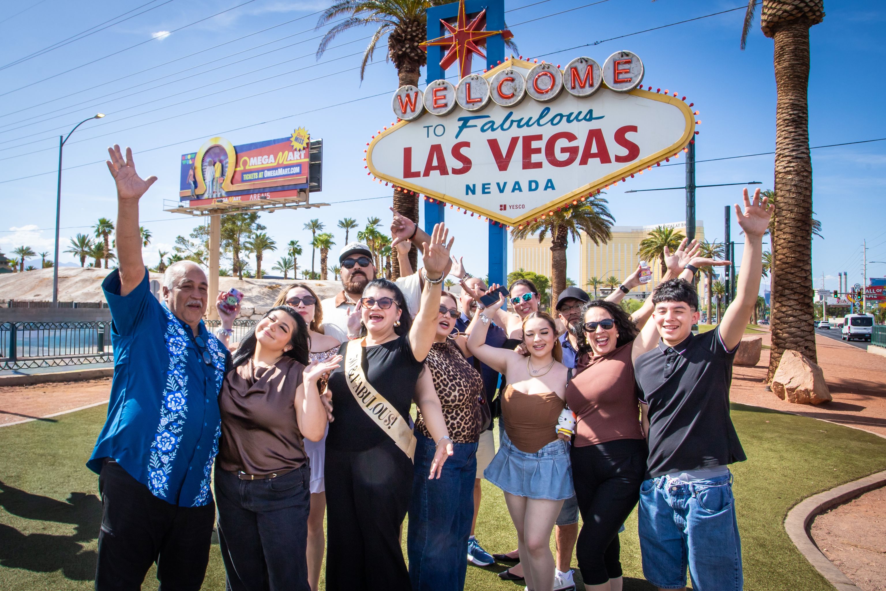 The Most Iconic Landmarks on the Las Vegas Strip: A First-Timer's Visual Guide (And the Best Way to See Them All)